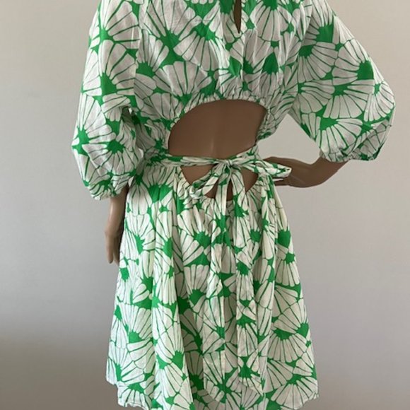 Tie-back Dress - Picture 4 of 4